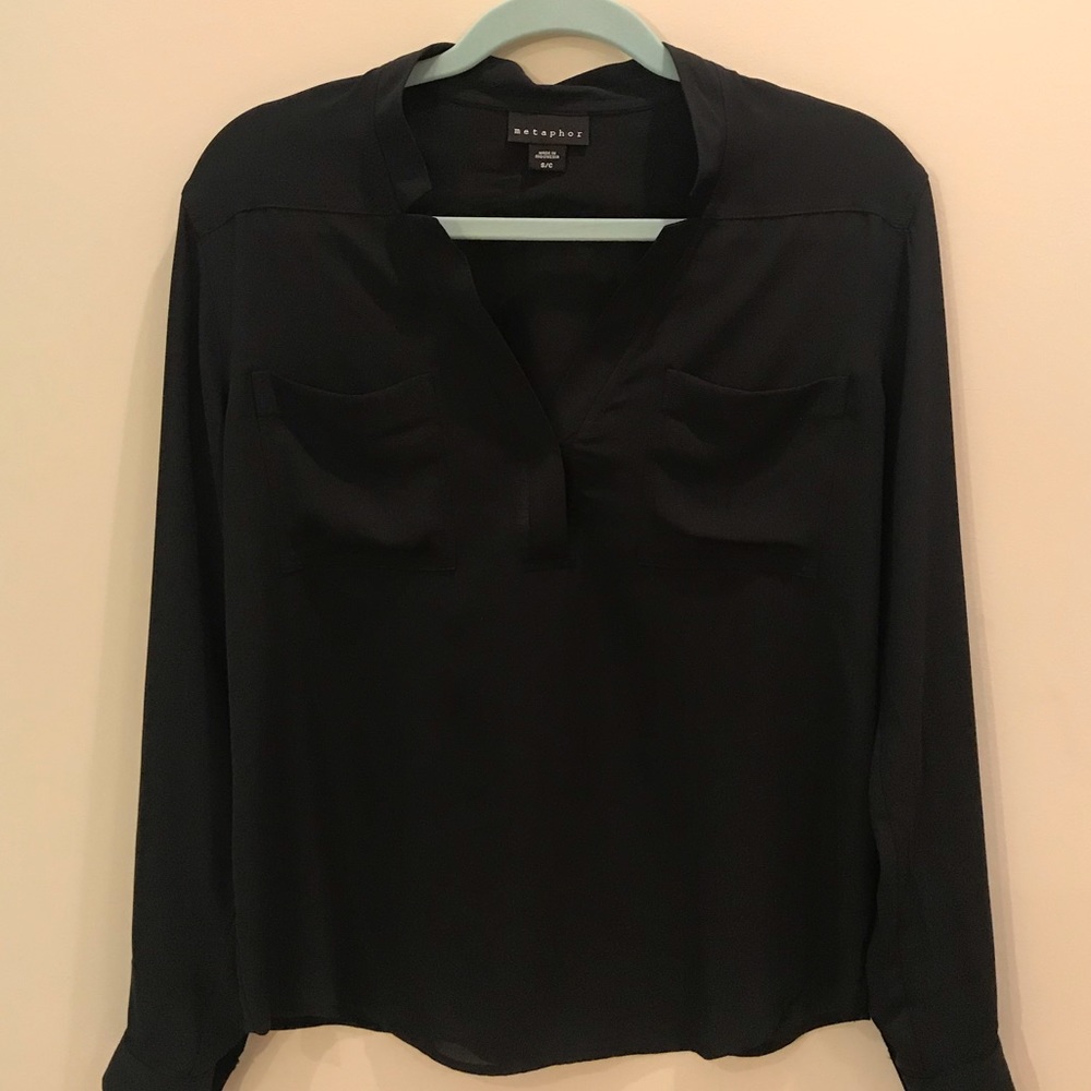 Long sleeve V-neck blouse